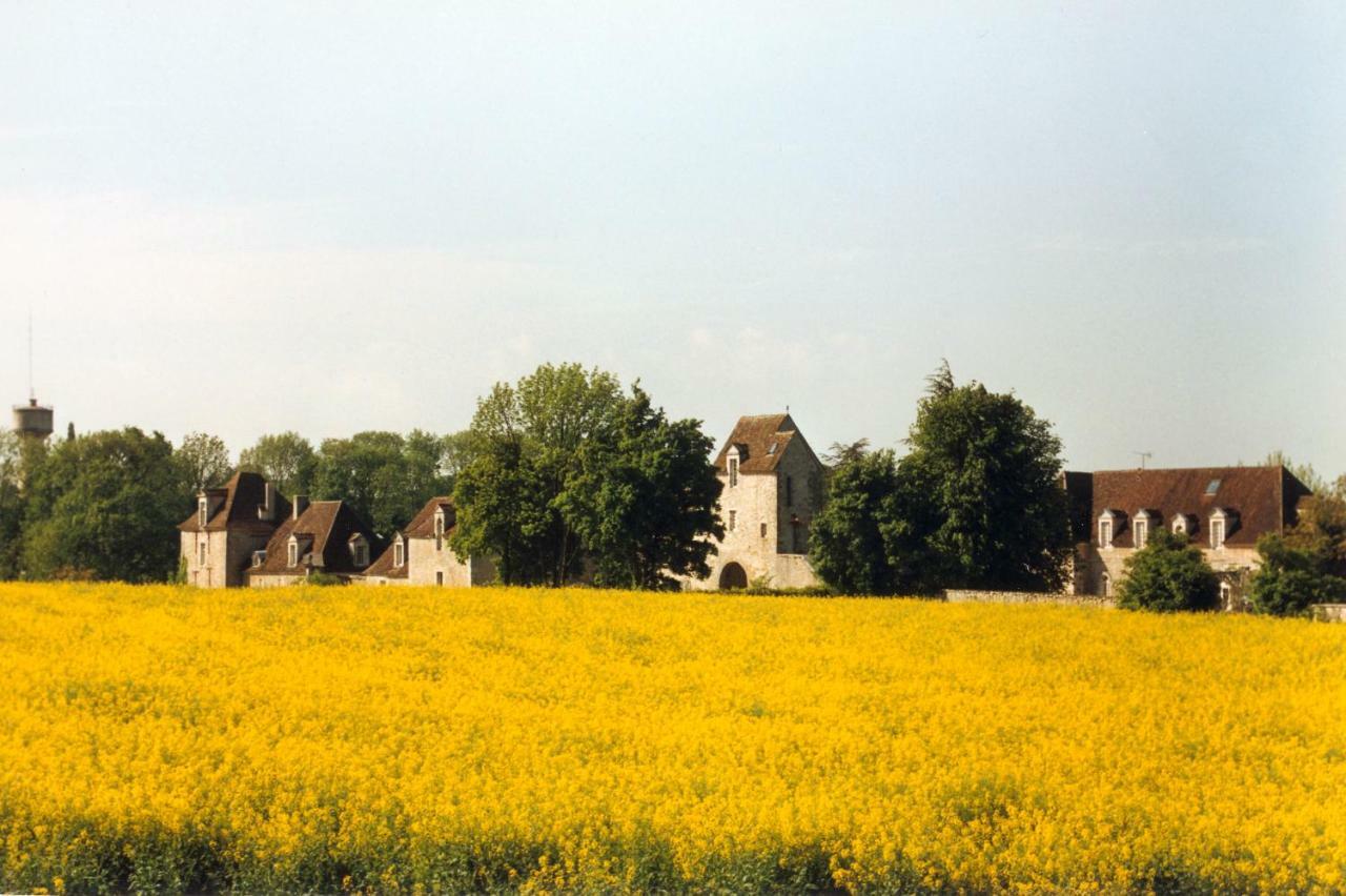 Château de Montramé Soisy-Bouy Exterior foto